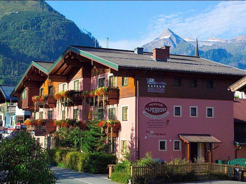 People'S Hotel Kaprun Exterior photo